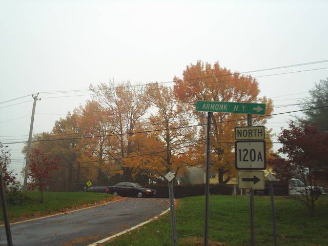 File:CT 120A shield on NY 120A.jpg