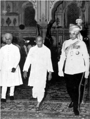 File:Sardar after inaugrating Rajasthan.jpg