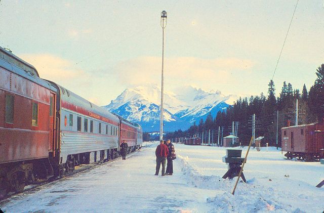 File:The Dominion pauses at Banff.jpg