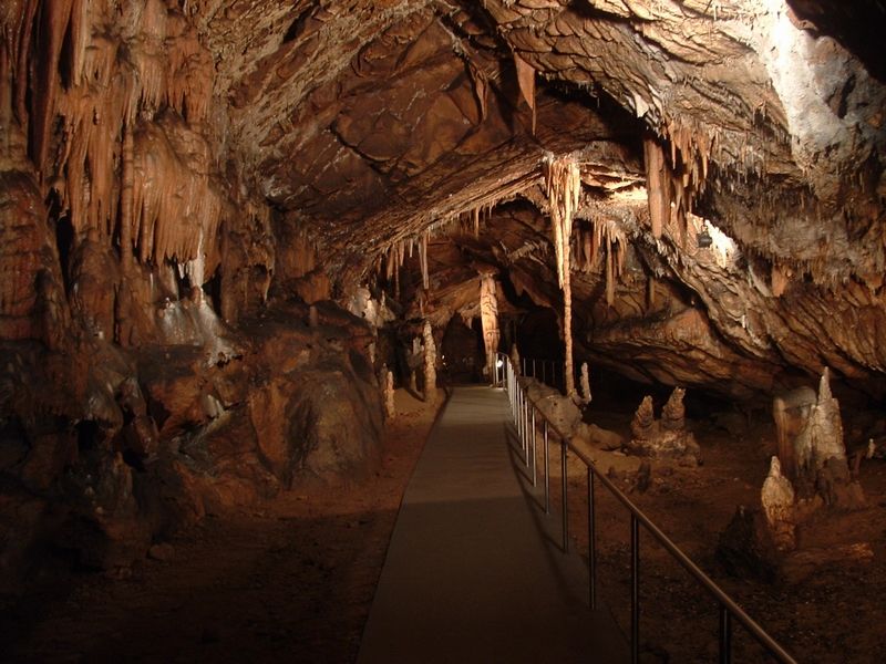 File:Aggtelek National Park, Baradla Cave.jpg