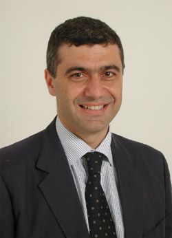 File:Alfonso Pecoraro Scanio 2001.jpg