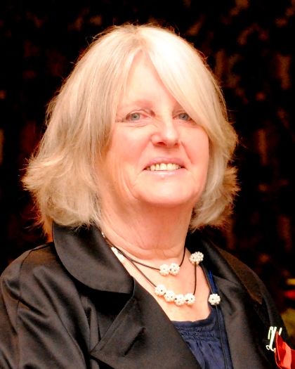 File:Fiona Farrell ONZM (cropped).jpg