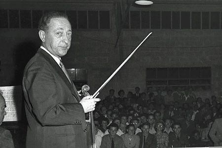 File:Jascha Heifetz 1 1953.jpg