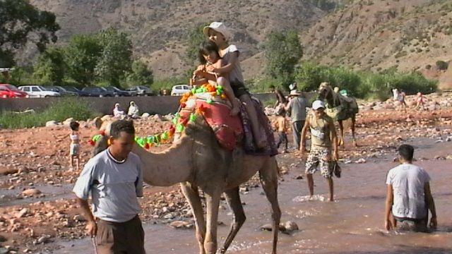 File:Moulai Brahim chamo tourisses.JPG