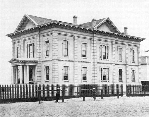 File:San diego Courthouse, c. 1874.jpg