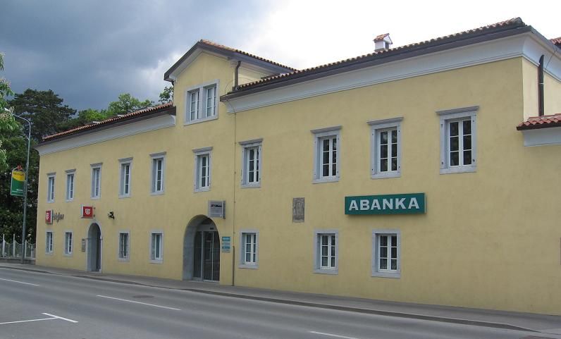 File:Sežana,starigrad.jpg