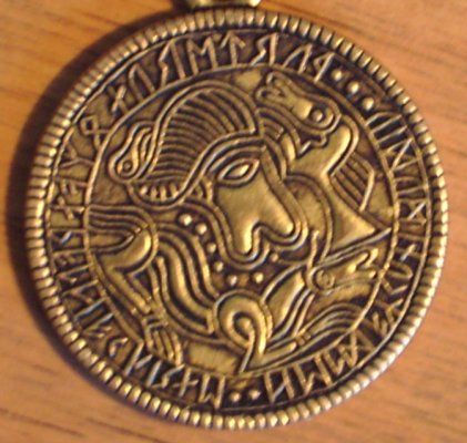 File:Tjurko bracteate replica.jpg