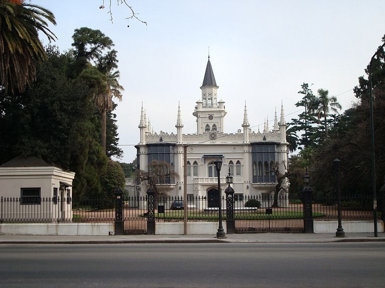 File:Casa quinta Aurelio Berro.jpg