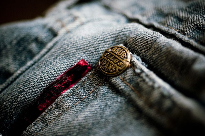 File:Closeup of copper rivet on jeans.jpg