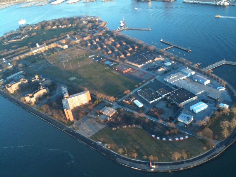 File:Governors Island aerial.jpg