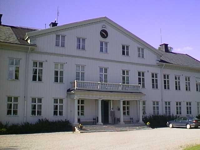 File:Manorhouse Uddeholm.jpg