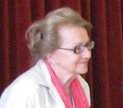 File:Zoe klusakova (cropped).jpg