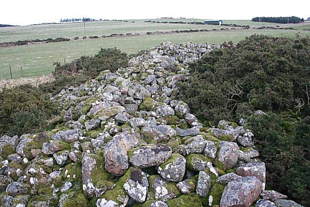 File:Cairn Catto - geograph.org.uk - 1759259.jpg