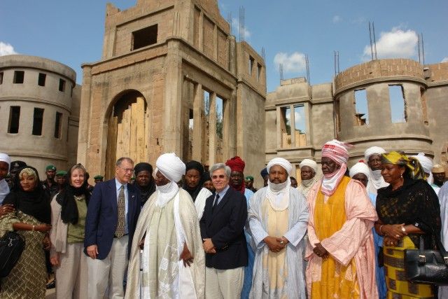 File:Emir of Gombe Gribbin 2007.jpg