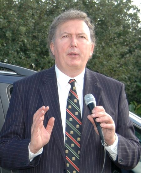 File:Greg knight speaks at meeting.jpg