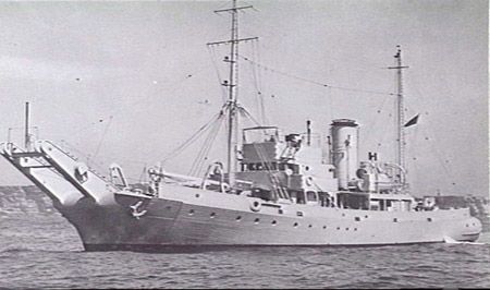 File:HMAS Kangaroo (300841).jpg