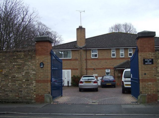 File:Helen House - geograph.org.uk - 723951.jpg