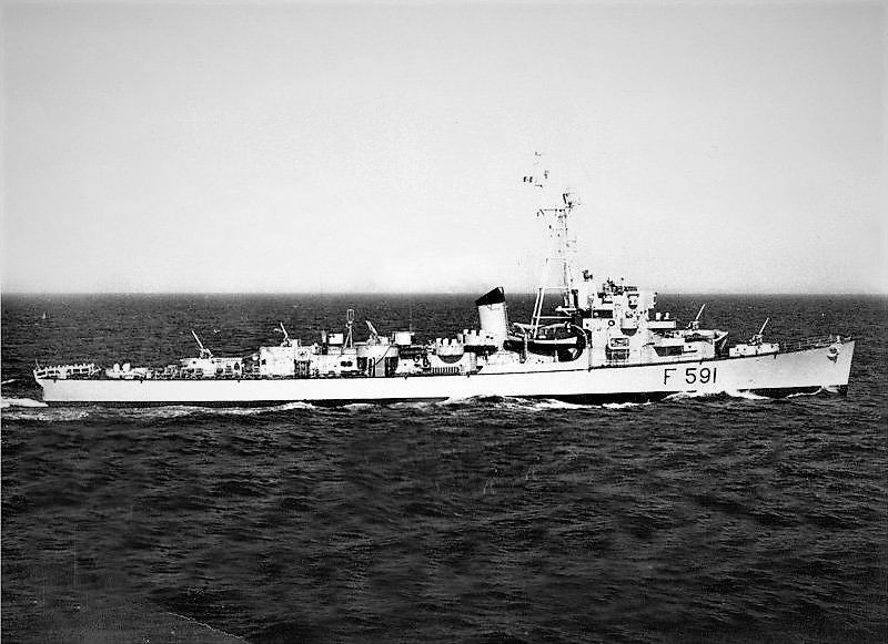 File:Nave Altair.jpg