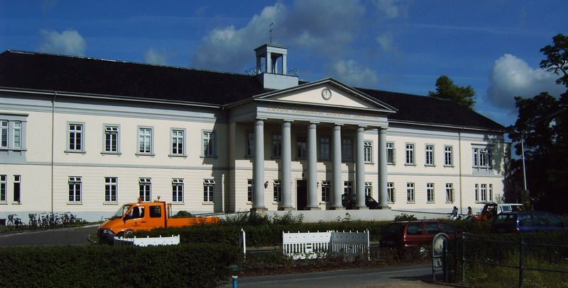 File:Peter Friedrich Ludwig Hospital.jpg