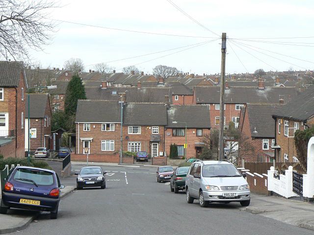 File:Hartcroft Road - geograph.org.uk - 1206588.jpg