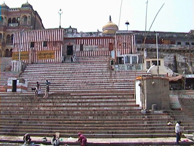 File:Kedar Ghat, Varanasi.JPG