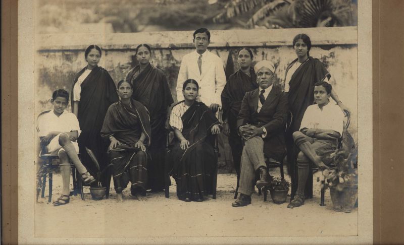 File:MadhaviahGroupPhoto 800x486.jpg