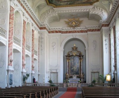 File:Mannheim-Schlosskirche-Innenraum.jpg