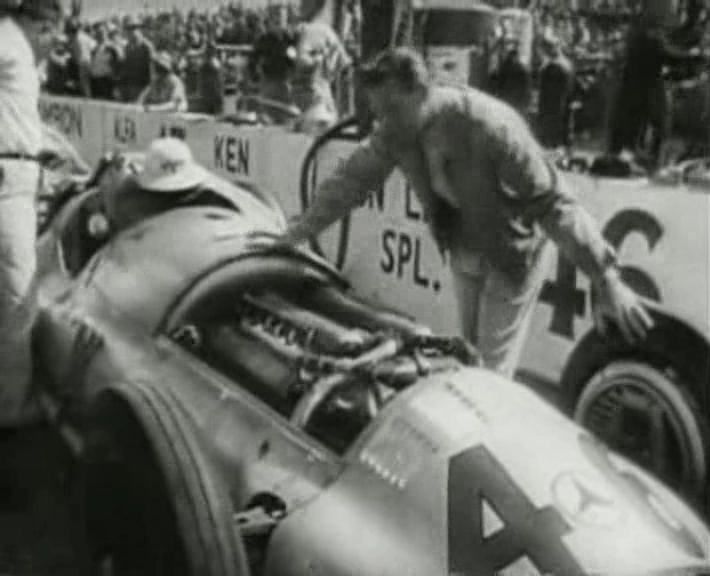 File:Mercedes w154 indianapolis.jpg