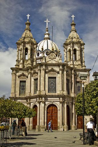 File:Templo del sagrado corazon.jpg