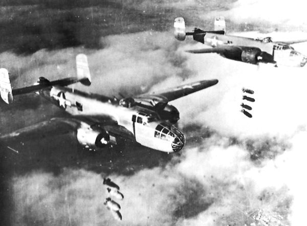 File:B-25s 310th BG 1944.jpg