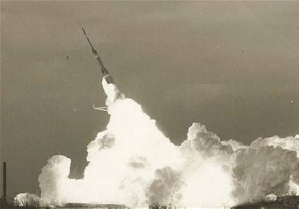 File:Cedar 3 rocket launch.jpg