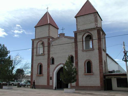 File:Flores magon carmen church.jpg