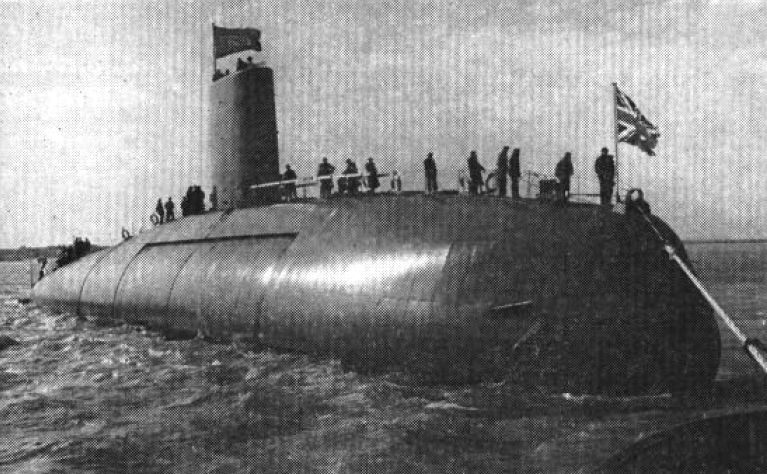 File:HMS Dreadnought (S101) after launch 1960.jpg