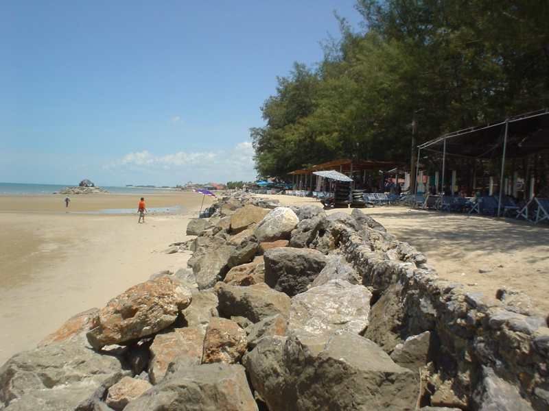 File:Seawall (Phetchaburi Province).jpg