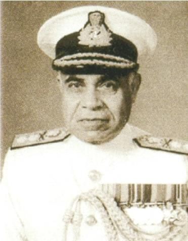 File:VAdm M R Schunker.jpg