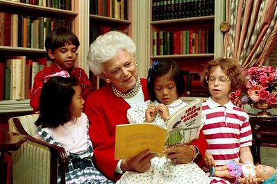 File:Barbara Bush reading with children 30590.jpg