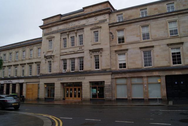 File:City Halls - geograph.org.uk - 1740945.jpg