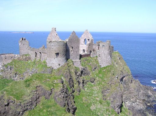 File:Dunluce Castle.jpg