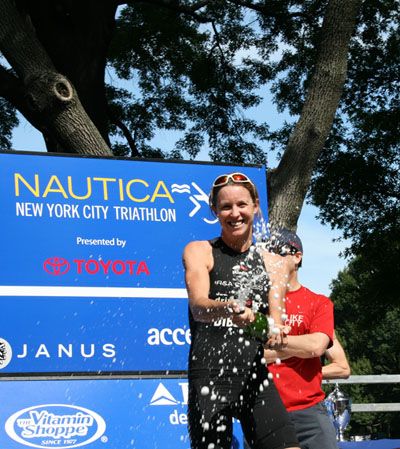 File:JuliePodiumNewYorkTri2007.jpg