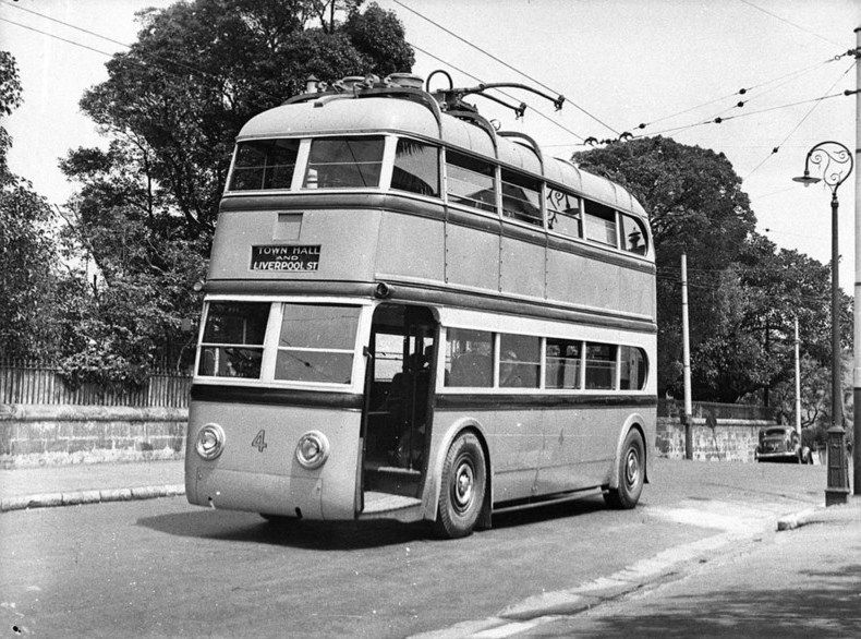 File:Sydney trolleybus number 4 - 19361229.jpg