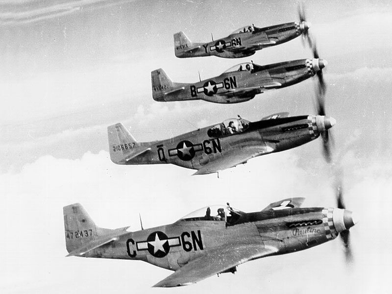 File:505th Fighter Squadron - P-51 Mustangs 1945.jpg