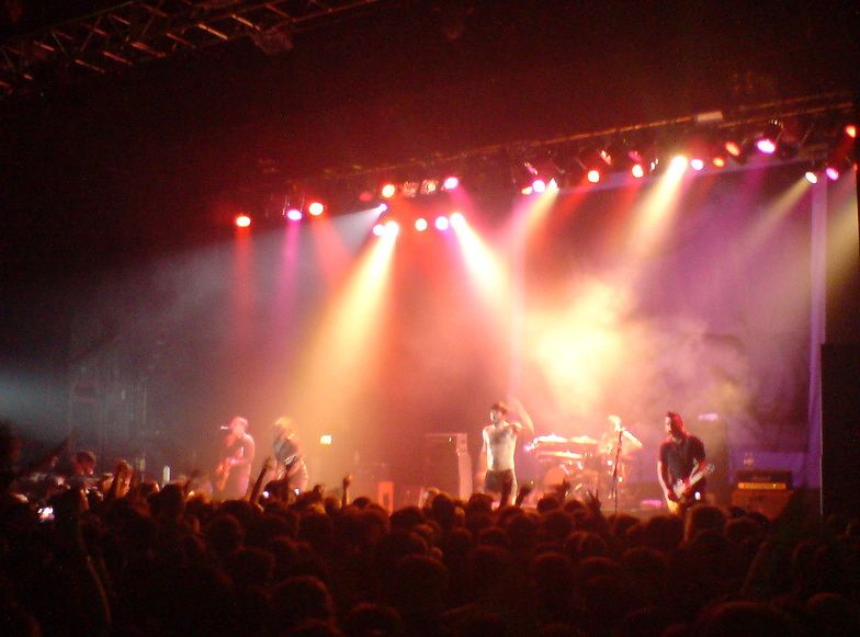 File:Alexisonfire at the Mean Fiddler.jpg