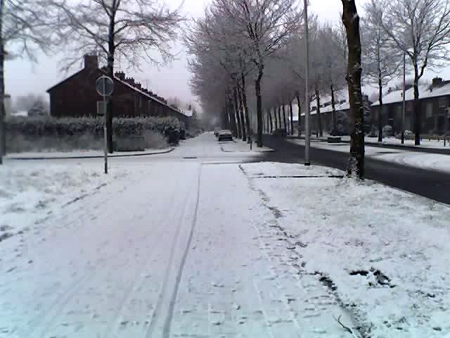 File:Creil in de winter van begin 2005.jpg