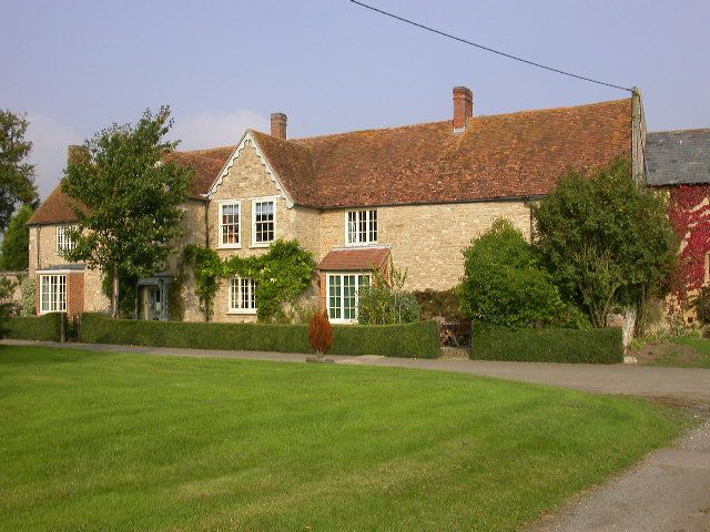 File:Home Farm - geograph.org.uk - 66691.jpg