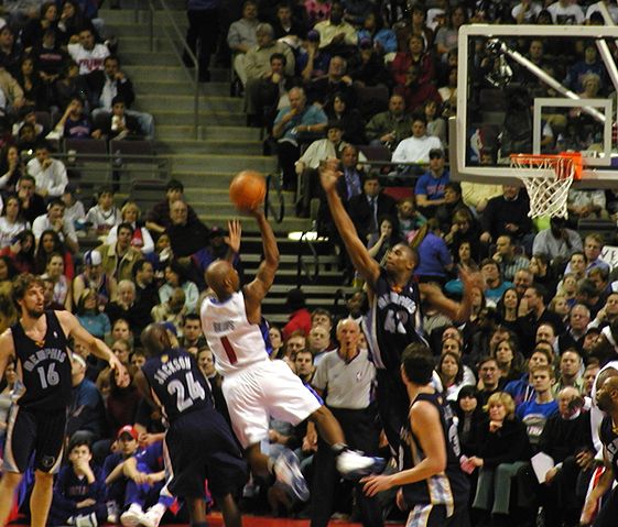 File:Lorenzen Wright Chauncey Billups cropped.jpg