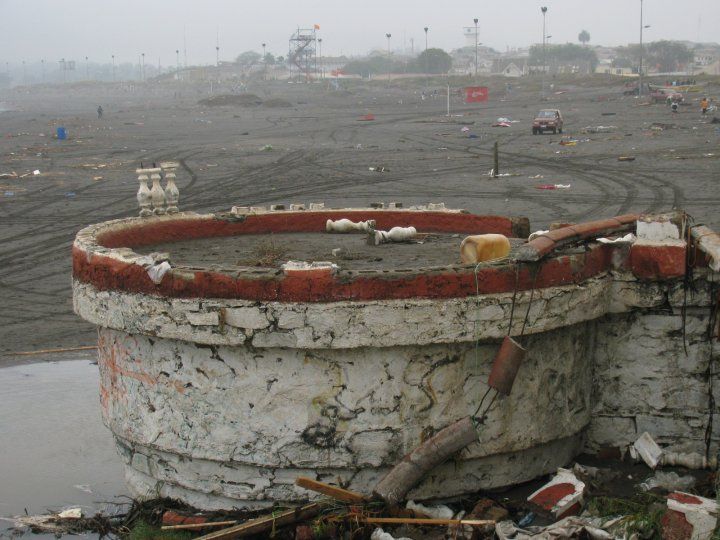 File:Mirador Ross después de tsunami.jpg