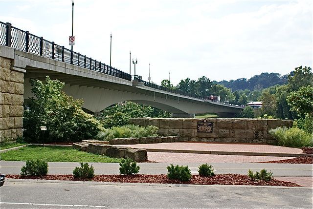 File:Putnam Street Bridge oblq 2008.jpg