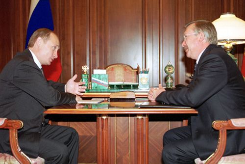 File:Vladimir Putin with Oleg Morozov-1.jpg