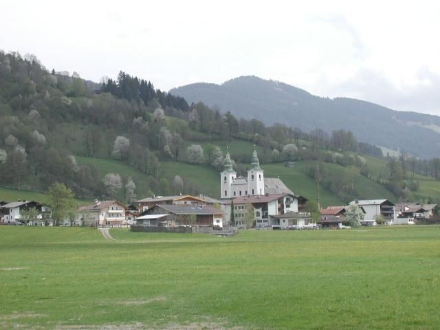 File:Brixen im thale dorf uebersicht2.jpg