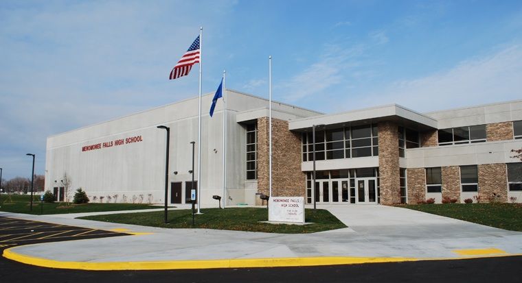 File:Menomonee Falls High School 2014-03-23 21-12.jpg